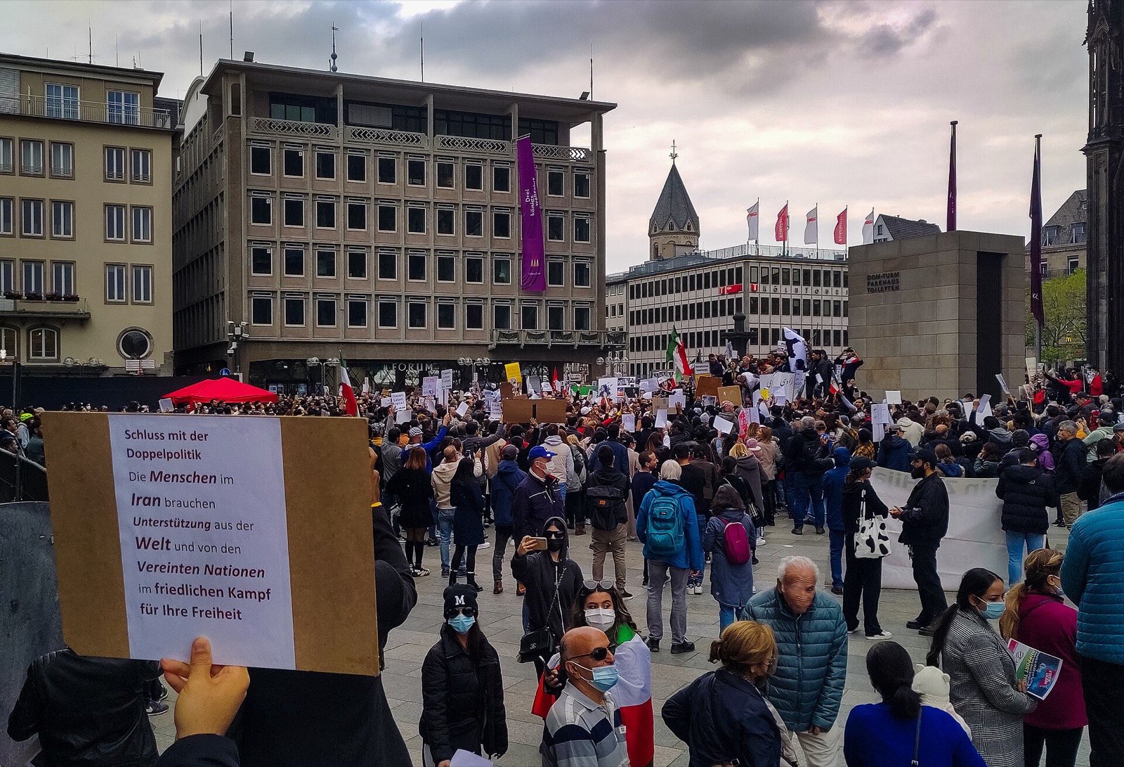 Manifestazione di solidarietà con le proteste iraniane post-Mahsa Amini, Colonia, 24 settembre 2022
